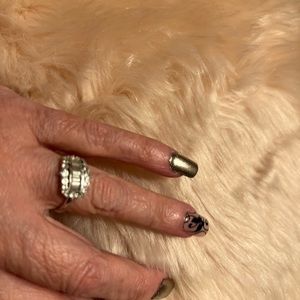 White baguette topaz ring